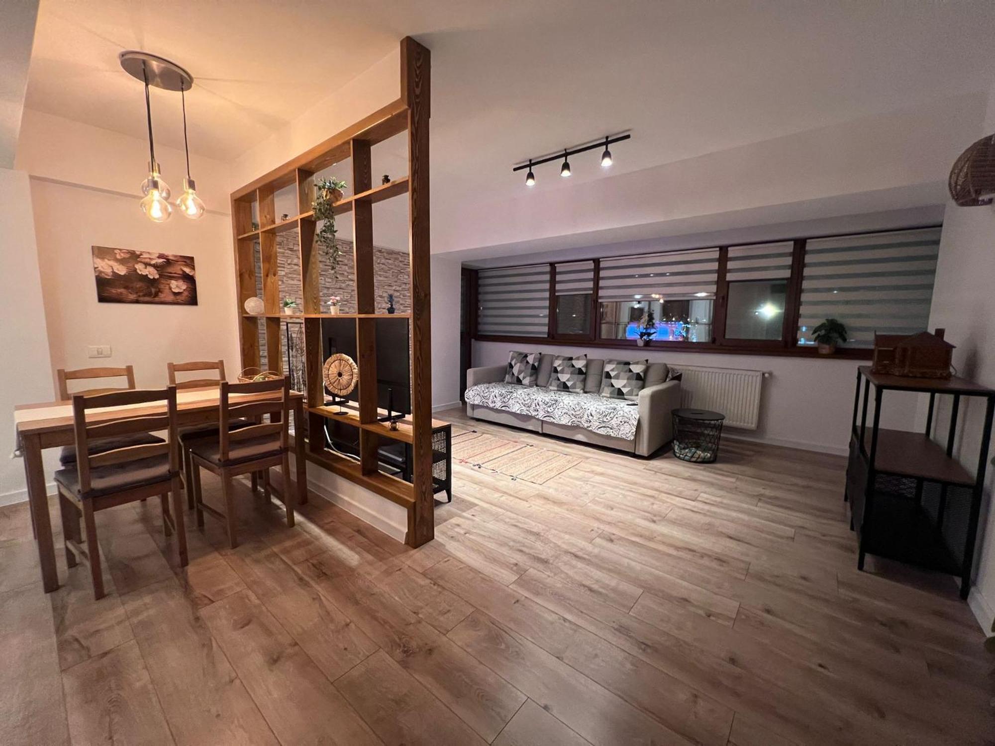Central-Home Târgu Jiu Eksteriør billede