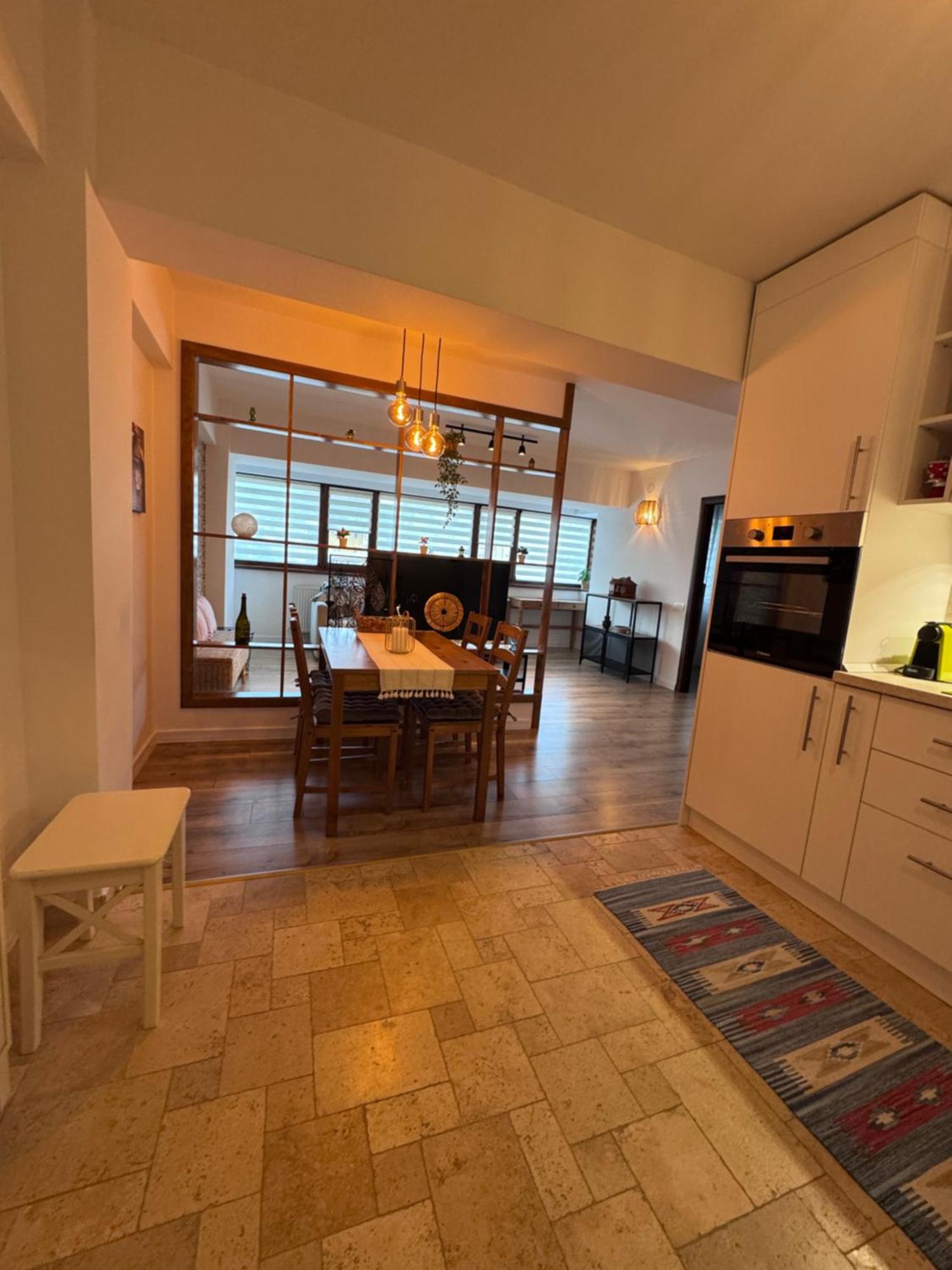 Central-Home Târgu Jiu Eksteriør billede